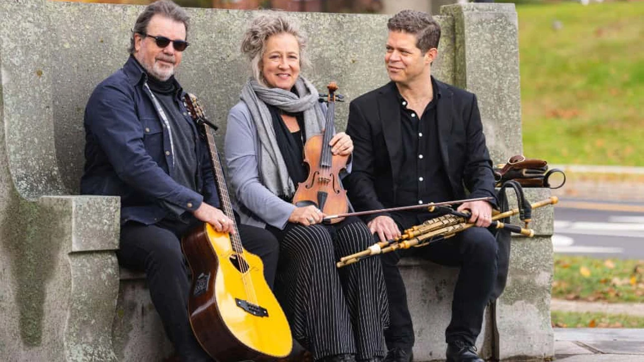 Trad Nua Concert Series: Open the Door for Three