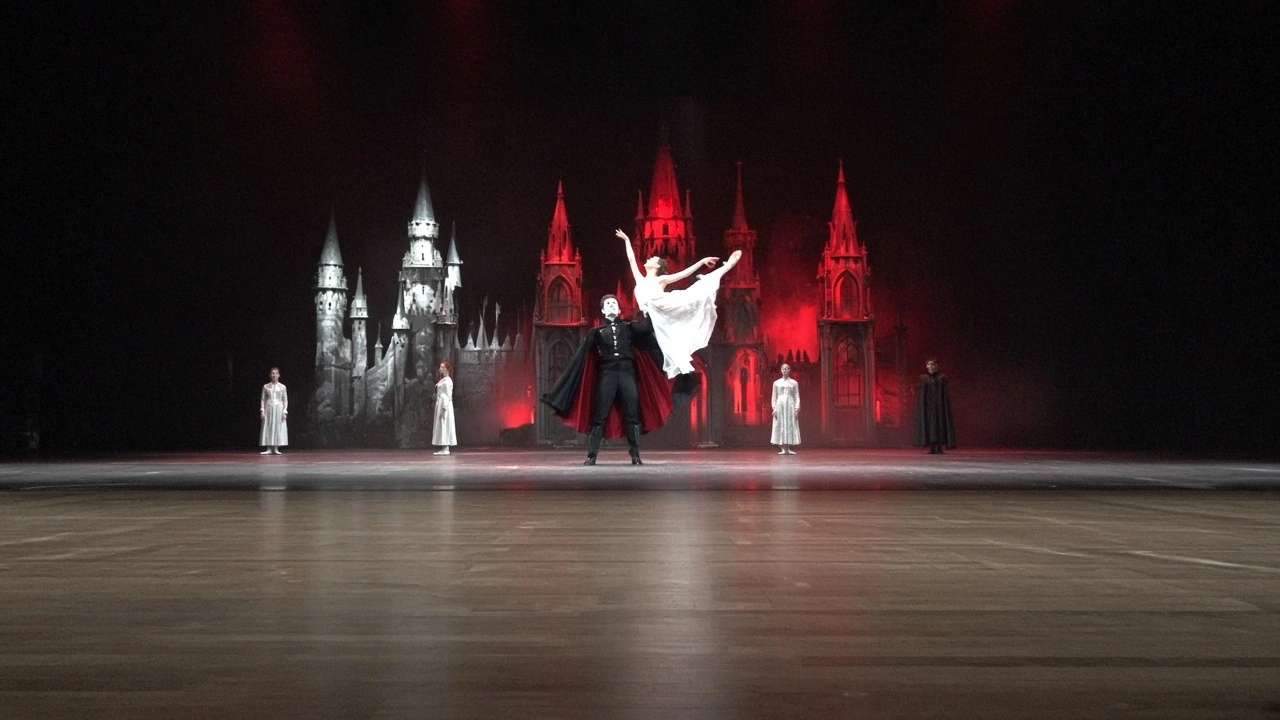Dracula presented by Gwinnett Ballet Theatre