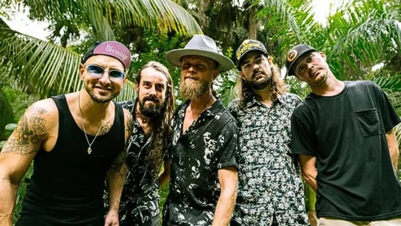 Treehouse with Rockstead — Cowabunga Tour