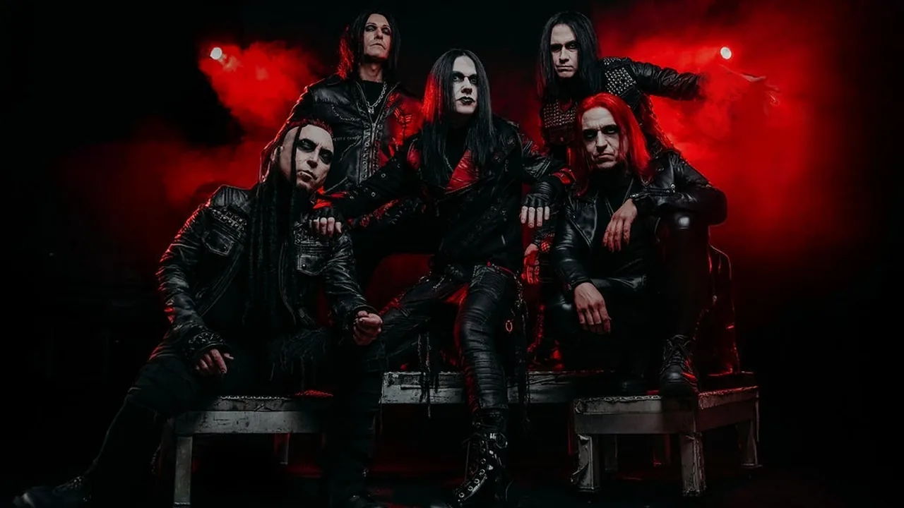 Wednesday 13 with Dead On A Sunday, Above Snakes